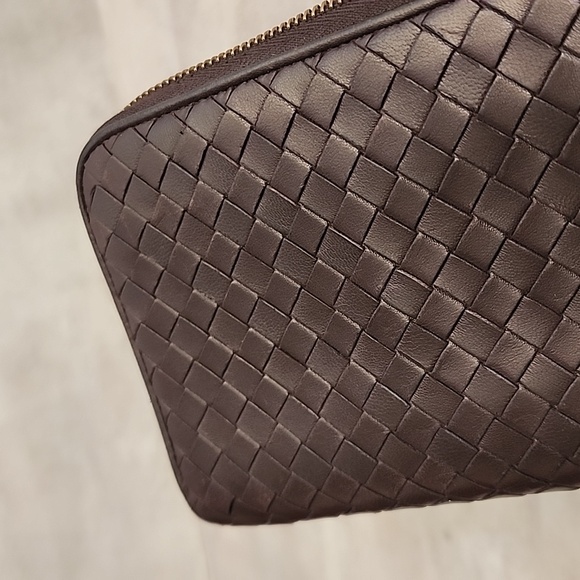 Bottega Veneta Round Long Wallet Intrecciato Dark Brown Leather Zippy Wallet! - Picture 10 of 16